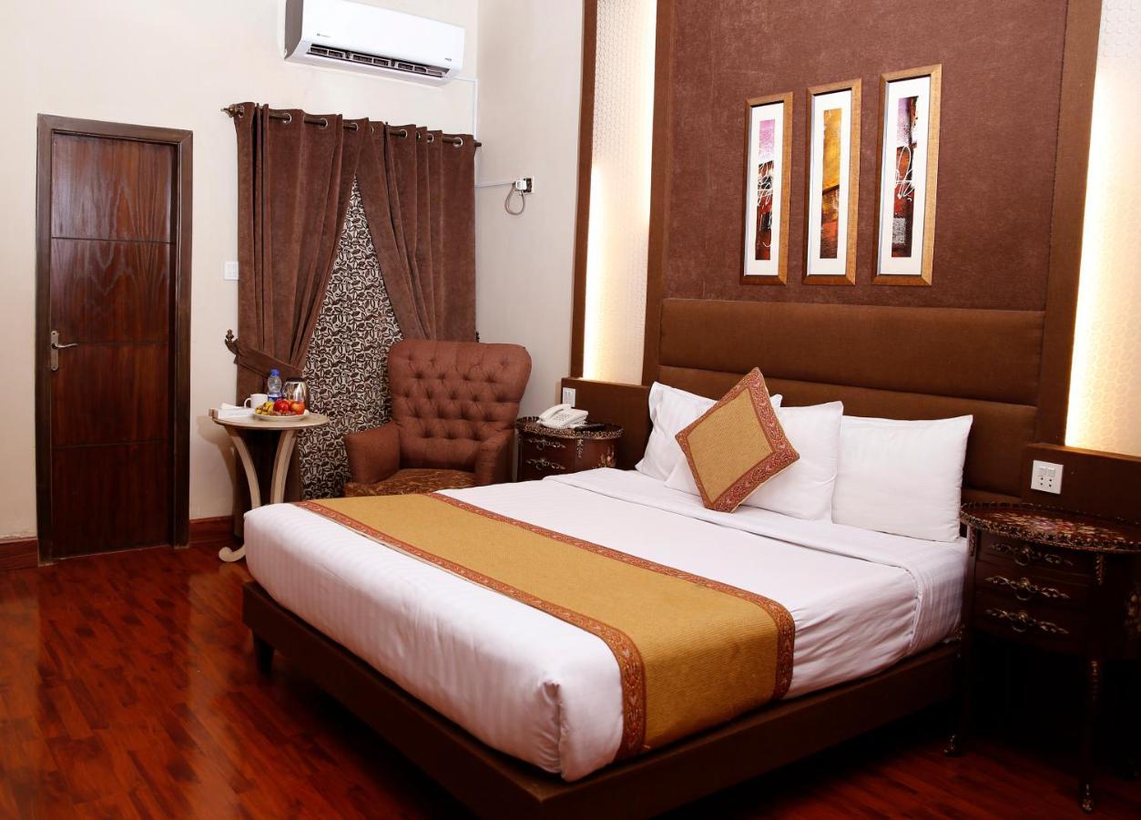Ambassador Suites & Hotel Ісламабад Екстер'єр фото